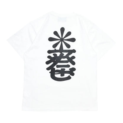 GORILLA TACOSのバックとフロント左胸にデザインがプリントされたTシャツ「New MOJI S/S TEE」のWHITEカラーの背面からの商品写真
