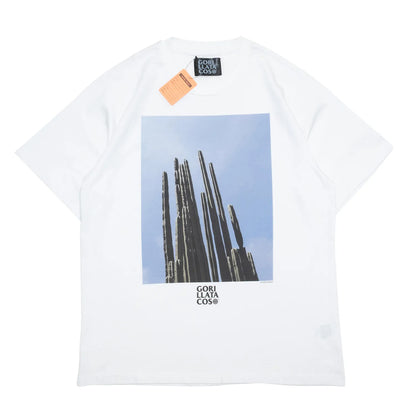 GDCを手がける熊谷隆志とGORILLA TACOSのコラボレーションモデルのTシャツ「GORILLA TACOS x TAKASHI KUMAGAI CACTUS TEE」のWHITEカラーの正面からの商品写真