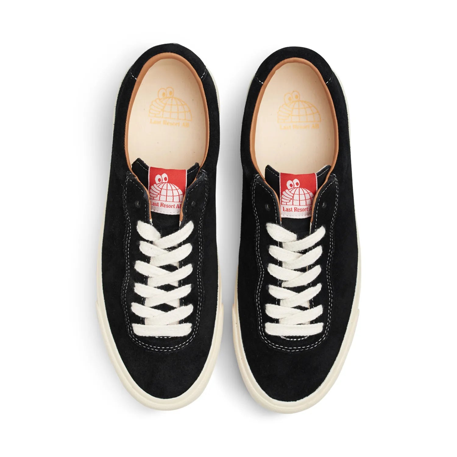 Last Resort AB(ラストリゾート)の名作スケートシューズ「VM001 CANVAS」のBLACK/WHITEカラーの上面からの商品写真