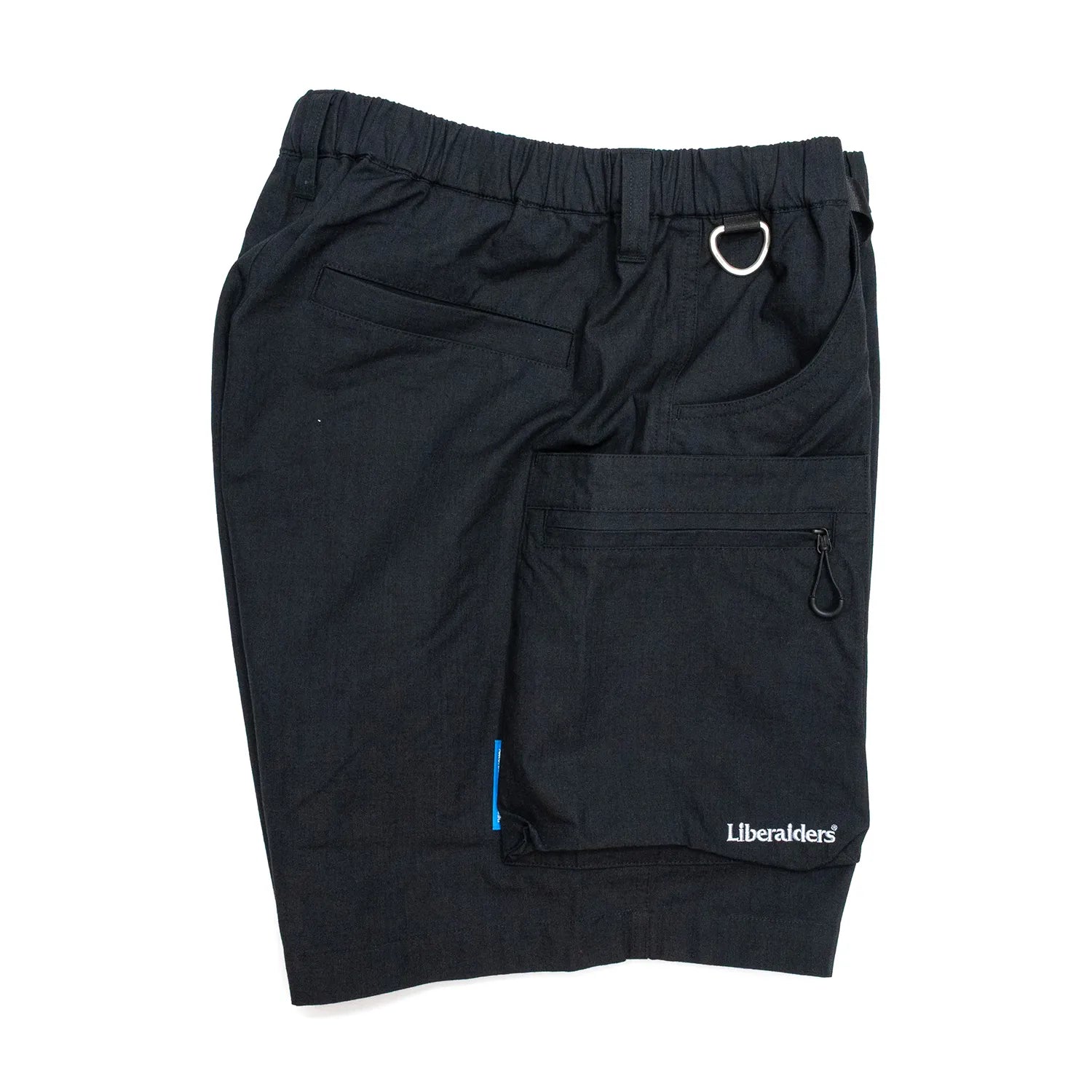 Liberaiders(リベレイダース)の高機能ナイロンショーツ「CORDURA RIP UTILITY SHORTS」のBLACKカラーの右側面からの商品写真