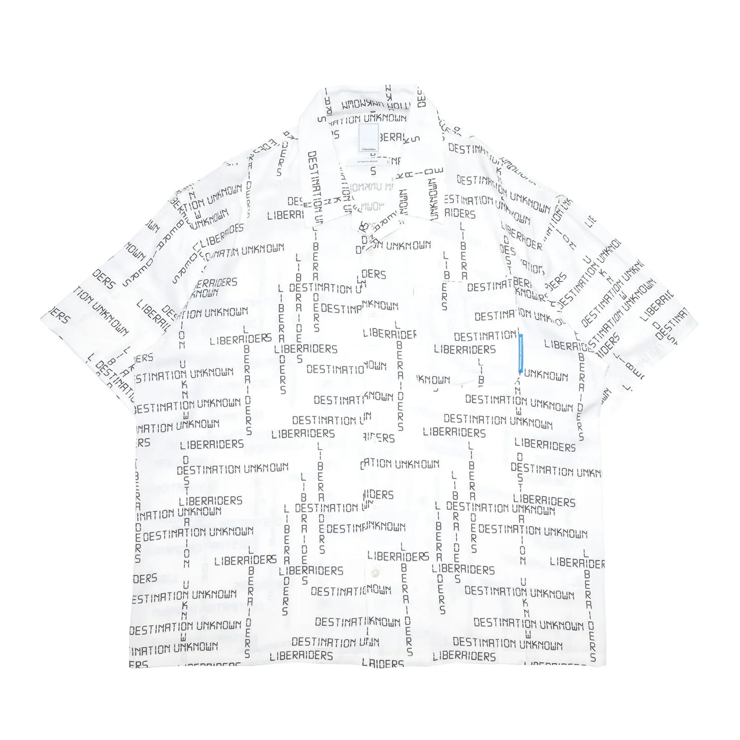 Liberaiders(リベレイダース)のレーヨン素材を使用した開襟シャツ「DIGITAL LOGO RAYON S/S SHIRT」の正面からの商品写真