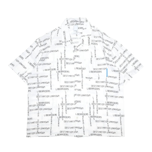 Liberaiders(リベレイダース)のレーヨン素材を使用した開襟シャツ「DIGITAL LOGO RAYON S/S SHIRT」の正面からの商品写真