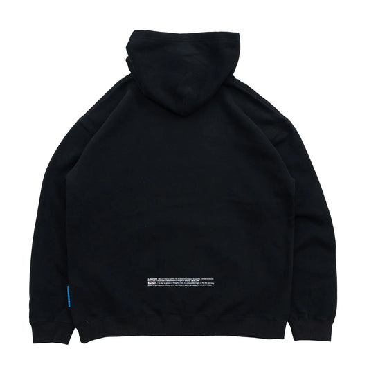 Liberaiders(リベレイダース)のフロントにデザインがプリントされた肉厚なフーディ(パーカー)「LR EMBROIDERY HOODIE」のBLACKカラーの背面からの商品写真