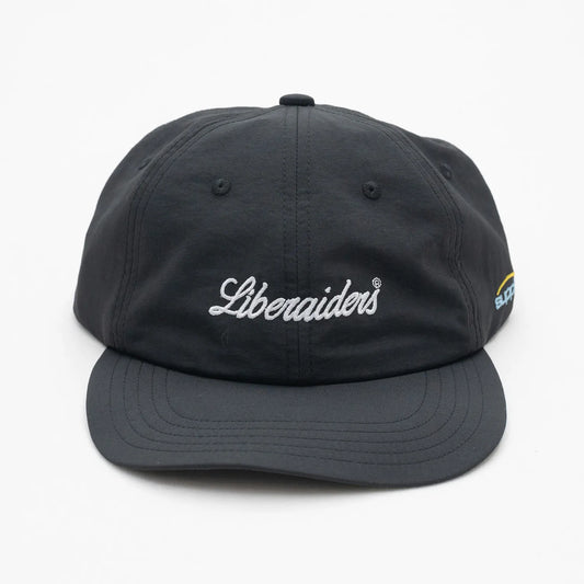 Liberaiders(リベレイダース)のSUPPLEXナイロン製の6パネルキャップ「SUPPLEX NYLON CAP」のBLACKカラーの正面からの商品写真