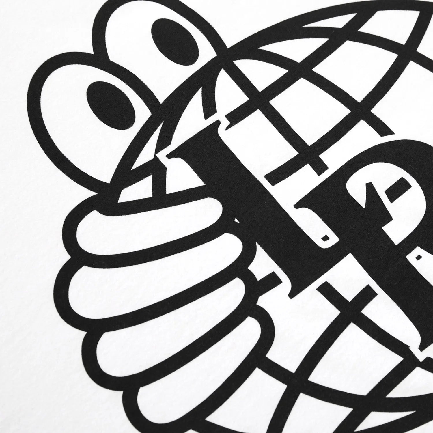 LAST RESORT ABのATLASロゴが背面にプリントされた定番のTシャツ「AB ATLAS MONOGRAM TEE」のWHITEカラーの背面デザインの写真