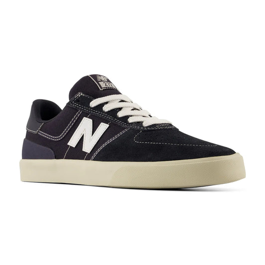 New Balance Numeric(ニューバランス)の定番のチームフェイバリットスケートシューズ「UN272 WAT」の片足を斜めから撮影した商品写真