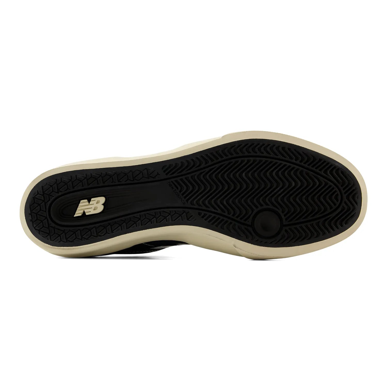 New Balance Numeric(ニューバランス)の定番のチームフェイバリットスケートシューズ「UN272 WAT」の底面から撮影した商品写真