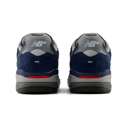 New Balance Numeric(ニューバランス)のAndrew Reynoldsx (アンドリュー・レイノルズ)のシグネチャースケートシューズ「UN933 LNV」の背面から撮影した商品写真