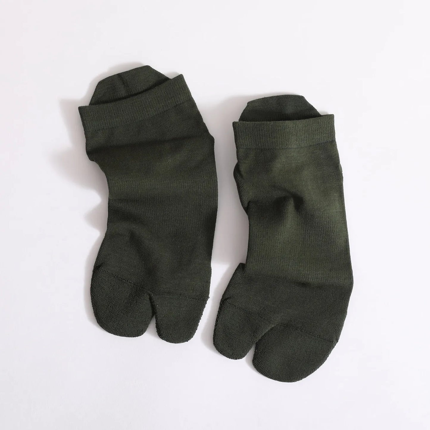 NODAL（ノーダル）のCOTTONとCORDURAナイロンの混紡ソックス「CORDURA 60/40 ANKLE SOCKS」のGREENカラーのイメージ写真