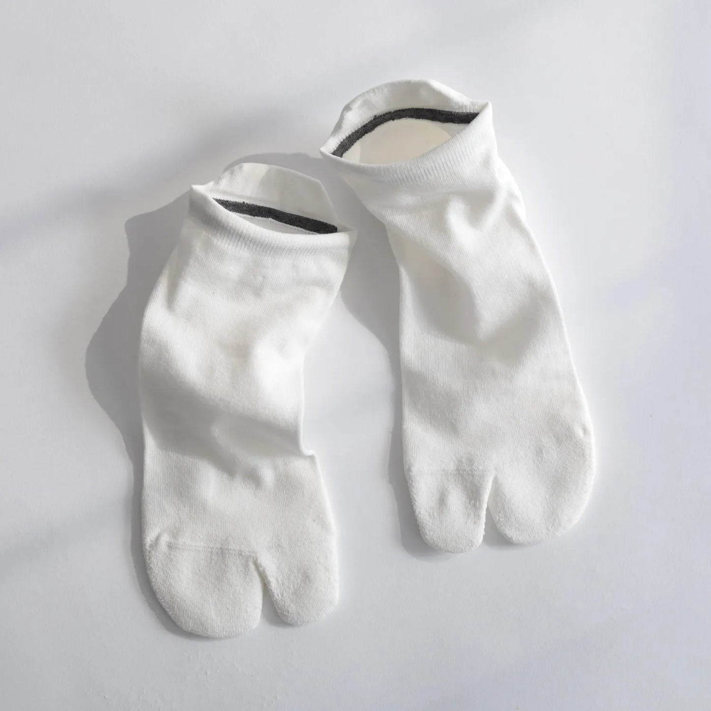 NODAL（ノーダル）のCOTTONとCORDURAナイロンの混紡ソックス「CORDURA 60/40 ANKLE SOCKS」のOFF WHITEカラーのイメージ写真