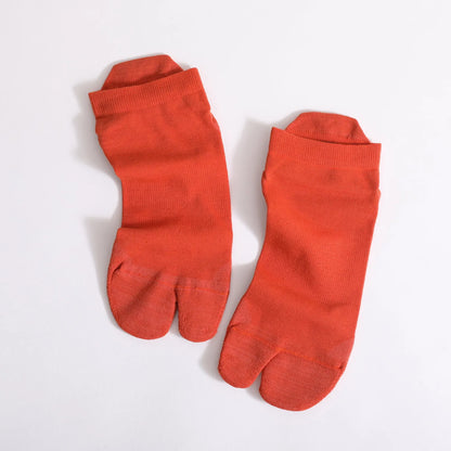 NODAL（ノーダル）のCOTTONとCORDURAナイロンの混紡ソックス「CORDURA 60/40 ANKLE SOCKS」のORANGEカラーのイメージ写真
