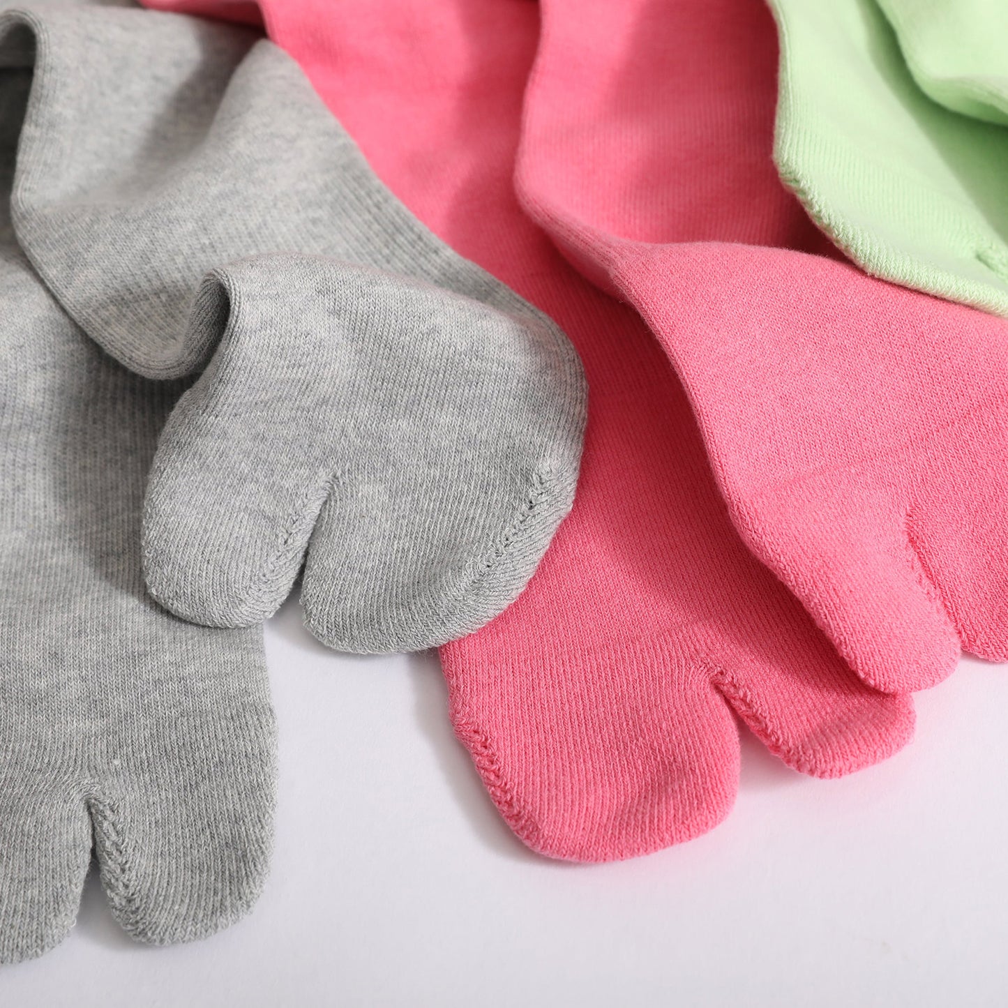 NODAL NEW STANDARD SOCKS - CHERRY PINK