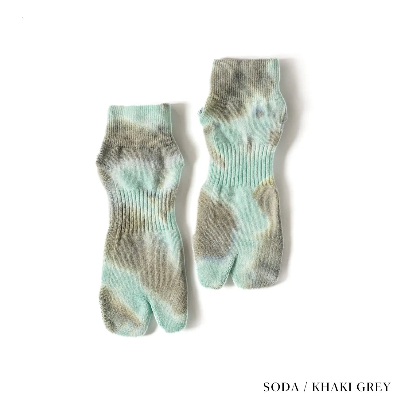 NODAL（ノーダル）のタイダイアンクルソックス「TIE DYE ANCLE SOCKS」のSODA&KHAKI GREYカラーの商品写真
