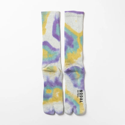 NODAL（ノーダル）のタイダイロングソックス「TIE DYE LONG SOCKS」のPURPLEカラーの背面からの商品写真