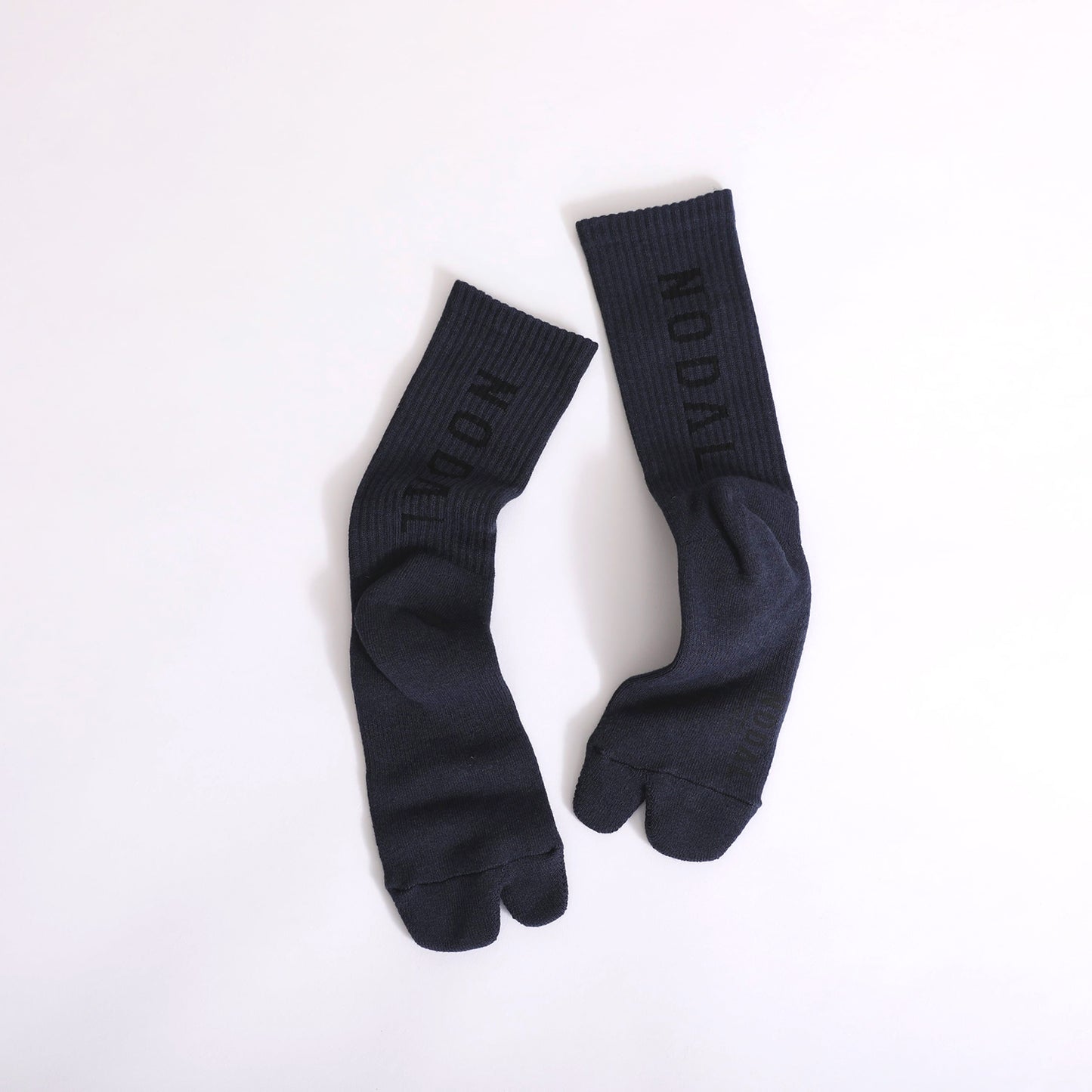 NODAL LOGO SOCKS - NAVY/BLACK
