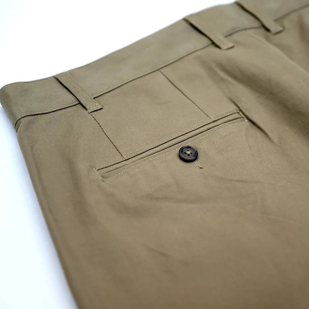 CLUMSY PICTURES VINTAGE 2 PLEATS CHINO - OLIVE BROWN