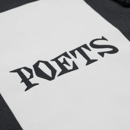 POETS(ポエッツ)のフロントに大きくデザインがフェルトプリントされた肉厚なパーカー「D&G SCREENED HOODIE」のBLACKカラーのフロントデザインの写真