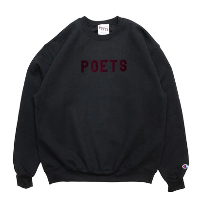 フロントにブランドロゴがフロッキープリントされたPOETS(ポエッツ)のスエット「OG FLOCKED CHAMPION CREW SWEAT」のBLACKカラーの正面からの商品写真