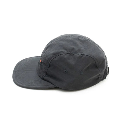 PrimeのDARK GREYカラーのナイロン製のジェットキャップ「BOX LOGO NYLON JET CAP」の左側面からの商品写真