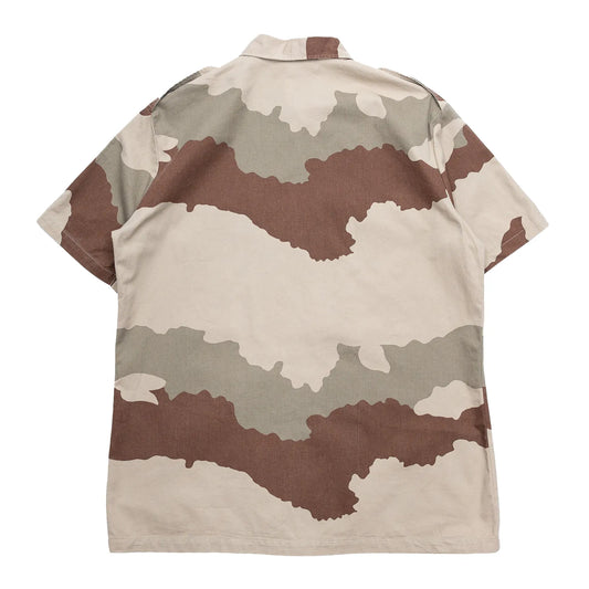 フランス軍の通称チャドシャツのPrime Vinatge(USED)の「DESERT CAMO FRENCH ARMY SHIRTS」の背面からの商品写真