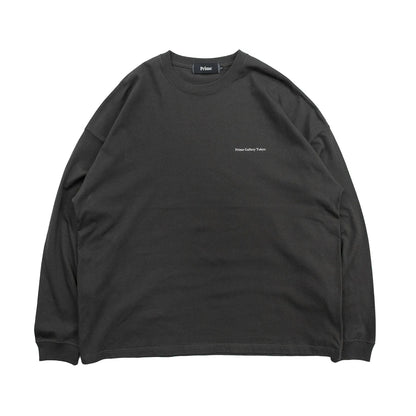 PrimeのロングスリーブTシャツ「PRIME GALLERY LOGO L/S TEE」のSUMI BLACKカラーの正面からの商品写真