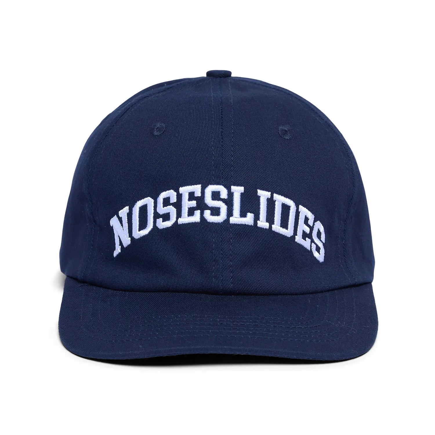 QUARTERSNACKS(クォータースナックス)の6パネルキャップ「NOSESLIDES CAP」のNAVYカラーの正面からの商品写真