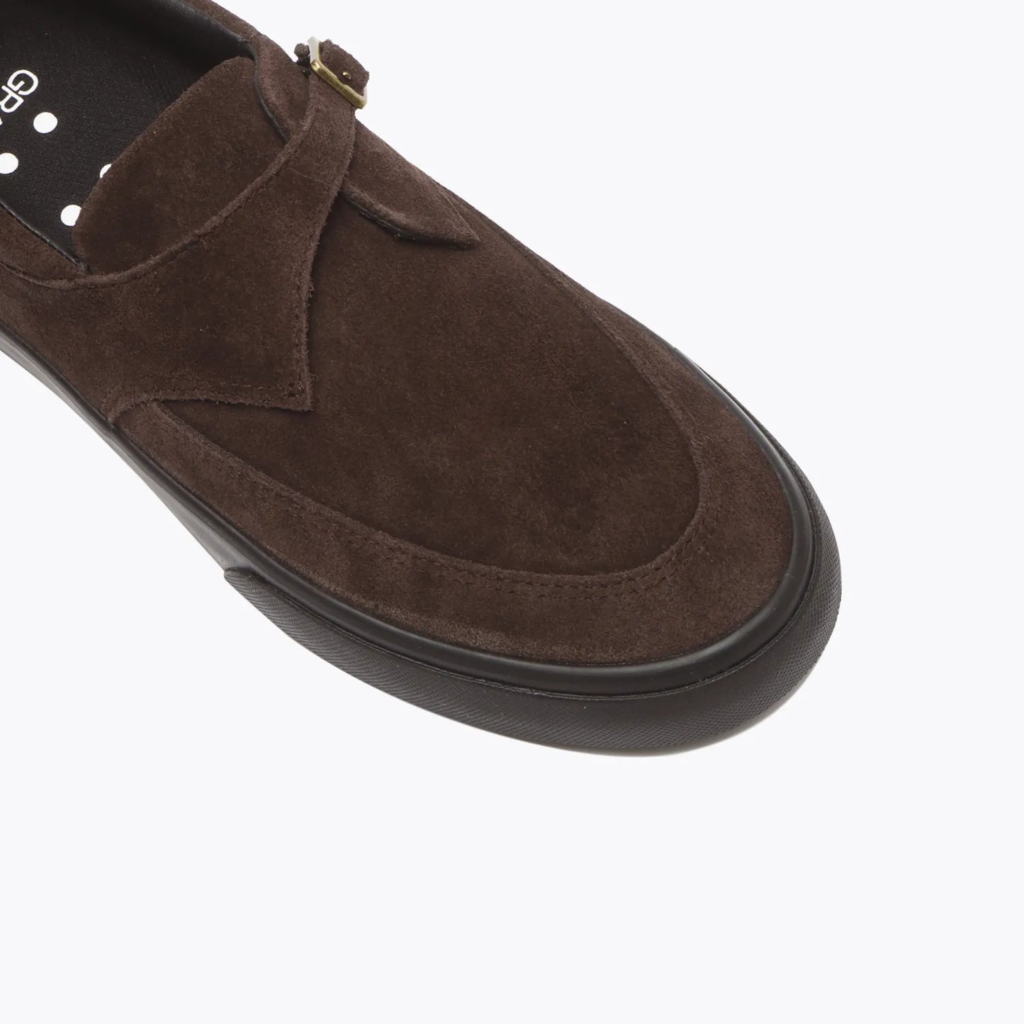 GRAVIS SKATEBOARDING(グラビススケートボーディング)のスエード素材のスケートボード・スケボーシューズ「REVERSE MONK STRAP」のBROWN/BLACKのつま先の写真
