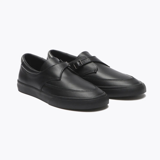 GRAVIS SKATEBOARDING(グラビススケートボーディング)のレザー素材のスケートボード・スケボーシューズ「REVERSE MONK STRAP LEATHER」のBLACK/BLACKの商品写真