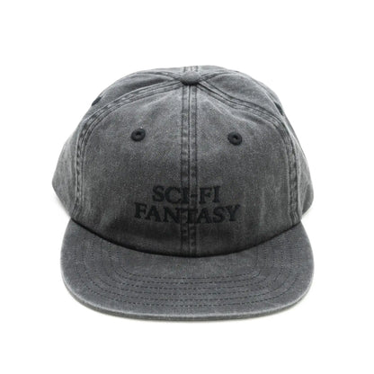 「SCI-FI FANTASY」のキャップ「WASHED LOGO CAP」のBLACKカラーの写真