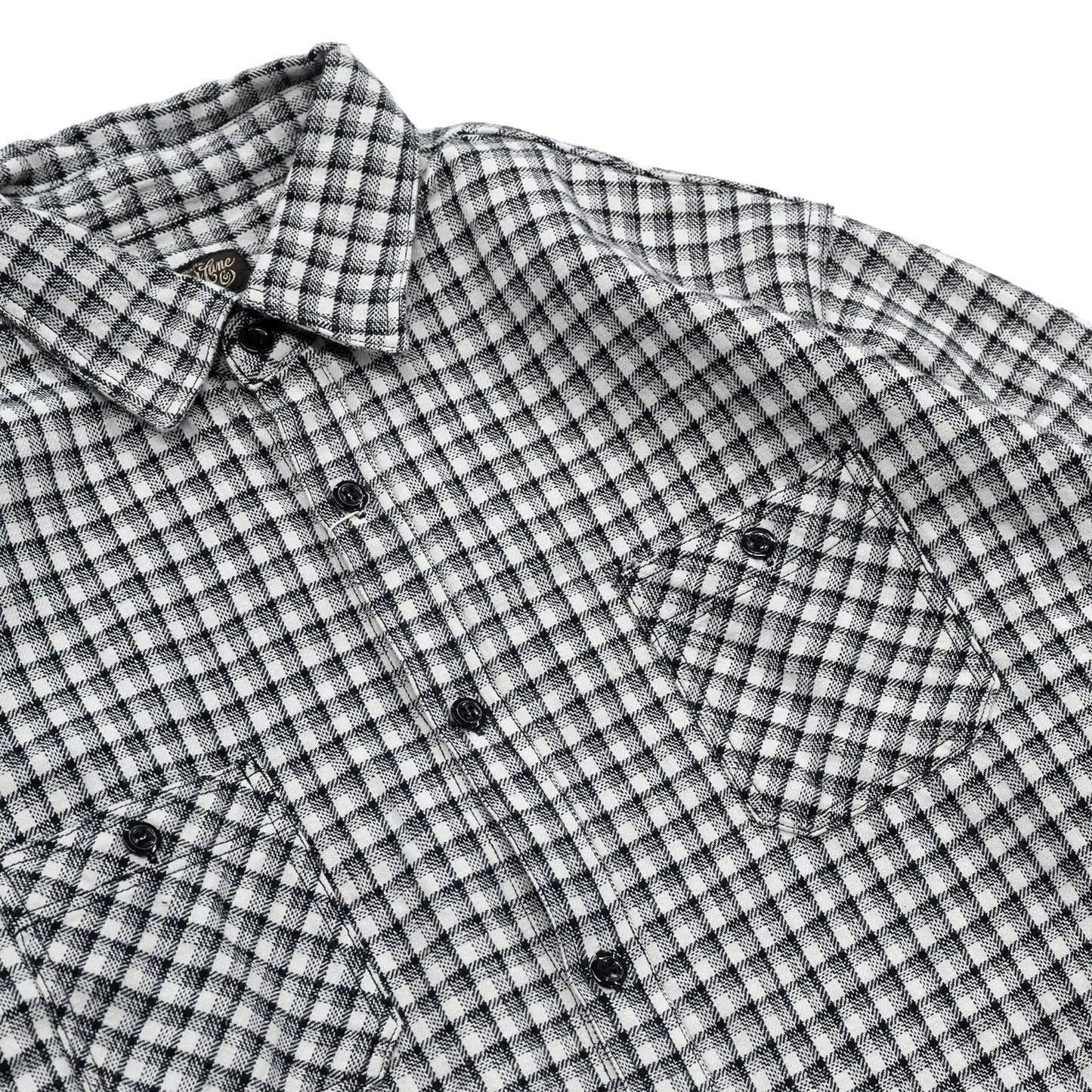 SUGER CANE(シュガーケーン)の細かい格子柄のワークシャツ「SMALL PLAID L/S WORK SHIRTS」の「OFF WHITEカラー」の胸ポケットの写真