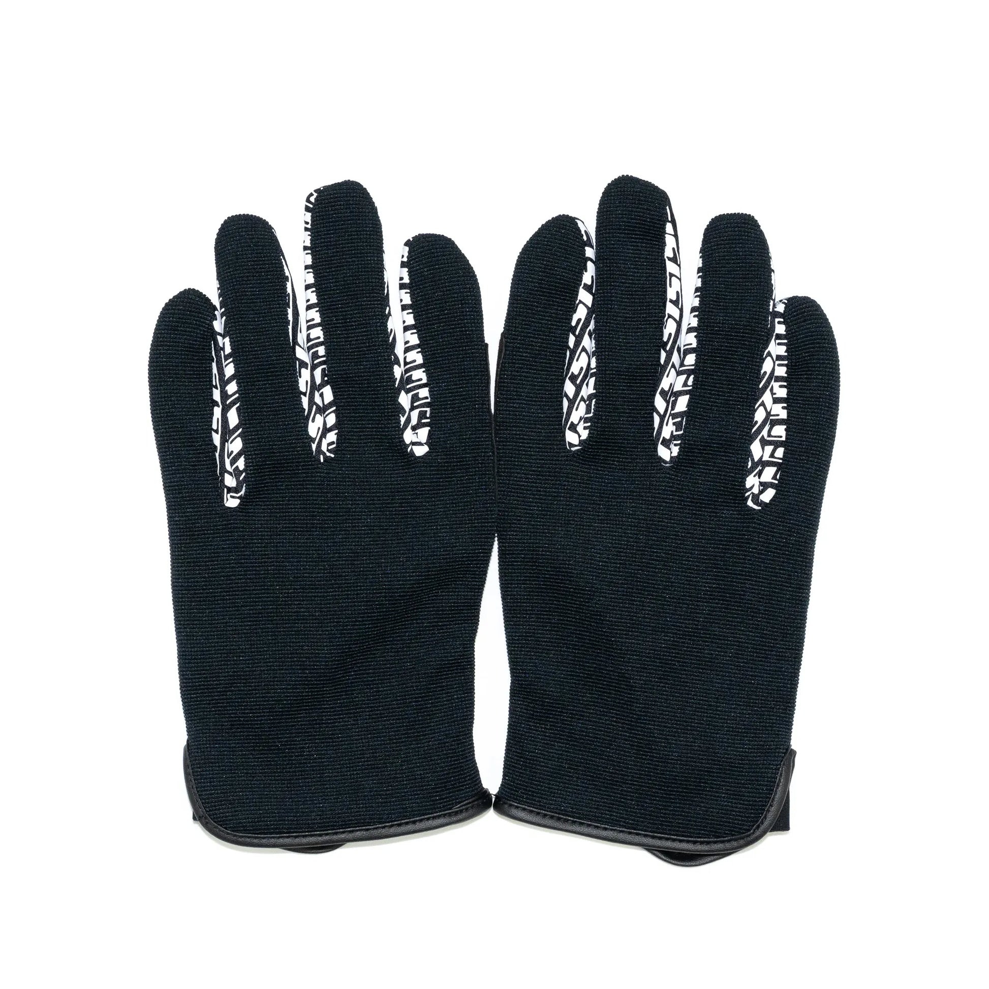 「ST LINE」の無駄を一切削ぎ落とし、“着け心地”にフォーカスして設計されたミニマルモデル「E-CLASS」の手の甲側の商品写真