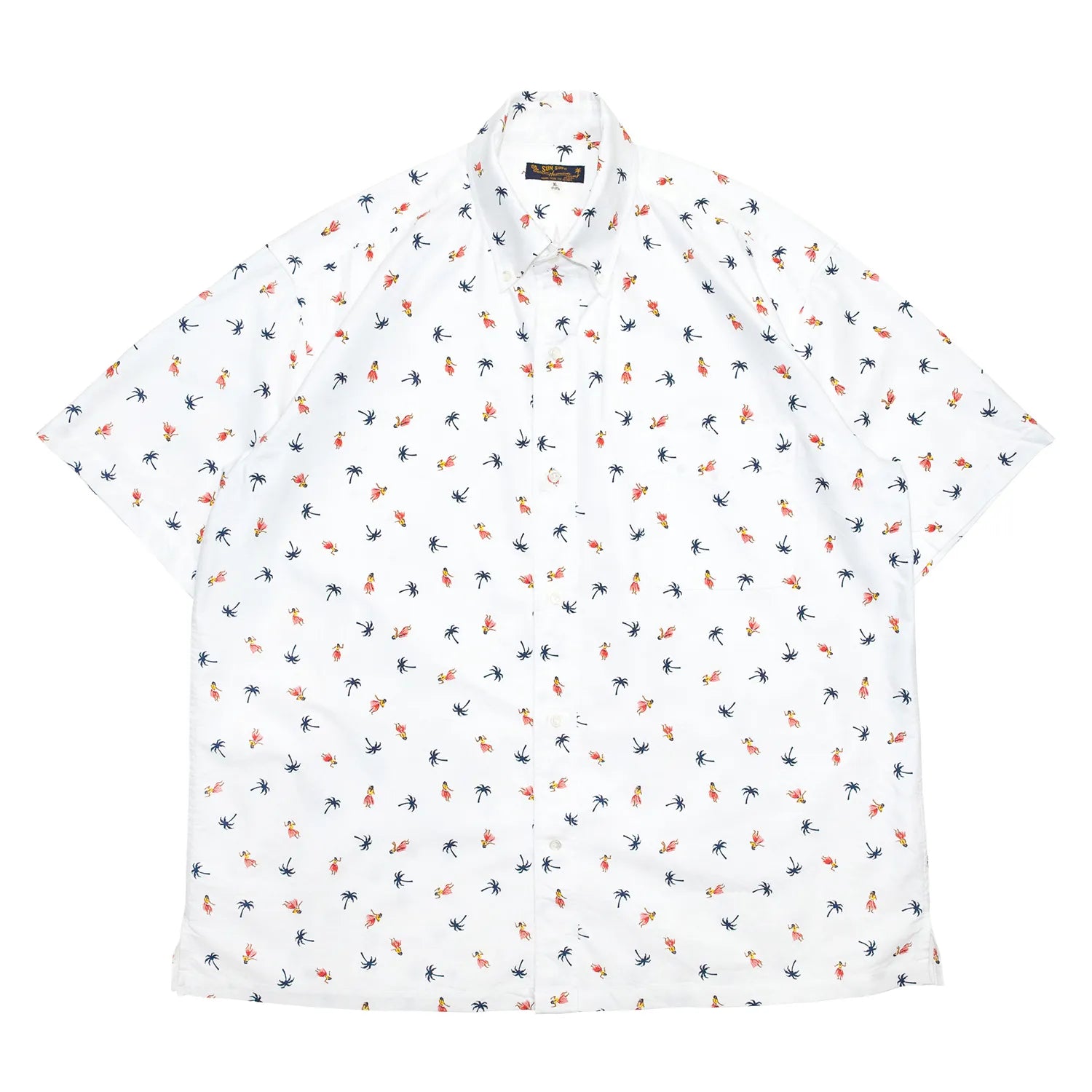1960年代のクラシックなボタンダウンシャツをベース作られたSUN SURFの半袖シャツ「COTTON OXFORD B.D. SHIRT “HULA DANCER”」のOFF WHITEカラーの正面からの商品写真