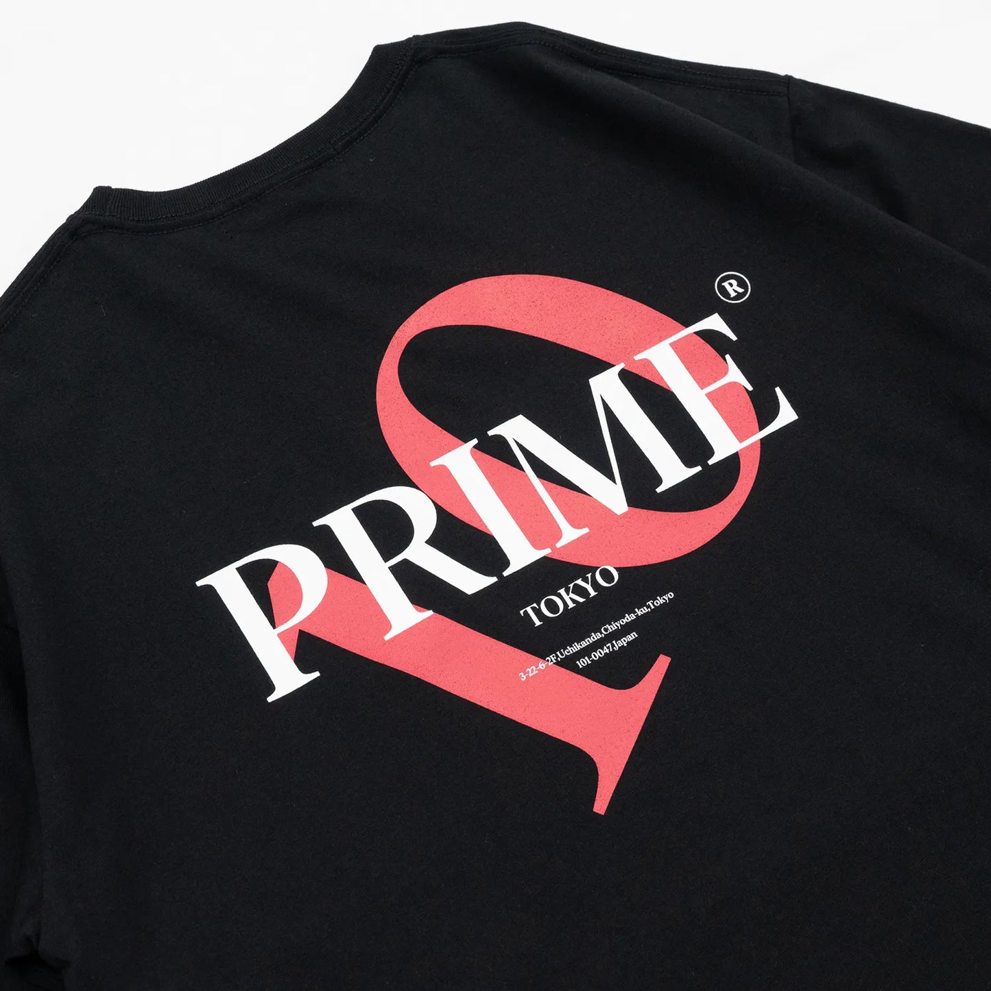 Prime 10周年記念の限定モデルのTシャツ「ANNIV.」のBLACKカラーの背面に大きくプリントされたデザイン写真