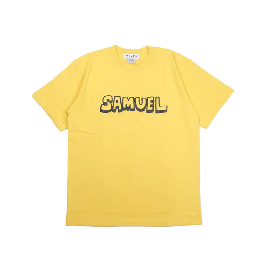スチャダラパーのANI（アニ）氏とナオヒロック（IIIIINOUT）による「SAMUEL」の定番グラフィックのTシャツ「DAT TEE」のBANANAカラーの正面からの商品写真