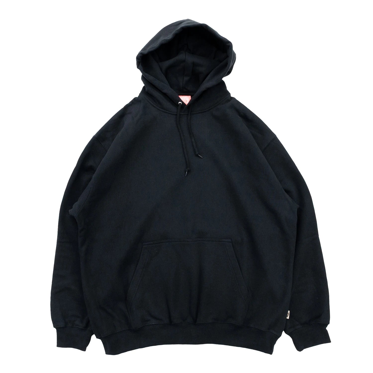 TRIBE WEAR(トライブウェア)の肉厚なフーディー｜パーカー「BASIC HOODIE」のBLACKカラーの正面からの商品写真