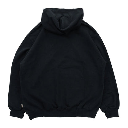 TRIBE WEAR(トライブウェア)の肉厚なフーディー｜パーカー「BASIC HOODIE」のBLACKカラーの背面からの商品写真