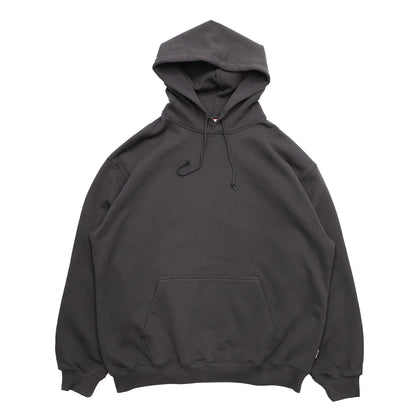 TRIBE WEAR(トライブウェア)の人気パーカー「BASIC HOODIE」の2026年の新色「CHACOAL GREY」の正面からの商品写真