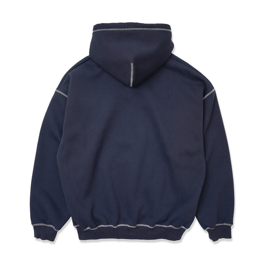 TRIBE WEAR(トライブウェア)のプレミアムな肉厚ヘビーオンスパーカー「NOT BASIC SWEAT HOODIE」のNAVYカラーの背面からの商品写真