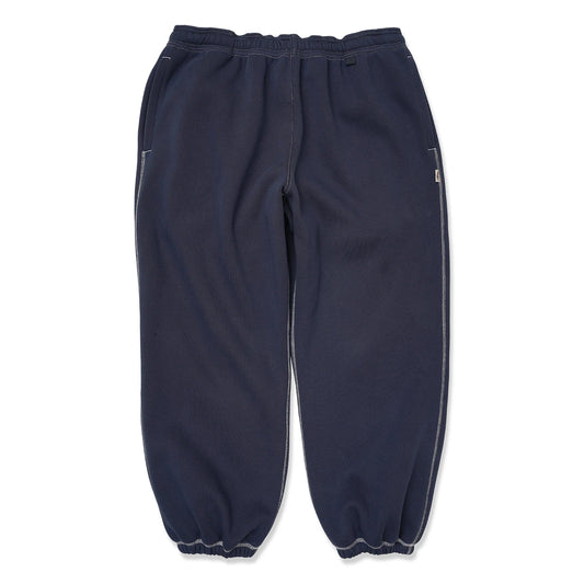 TRIBE WEAR(トライブウェア)のプレミアムな肉厚ヘビーオンスのスエットパンツ「NOT BASIC SWEAT PANTS」のNAVYカラーの正面からの商品写真