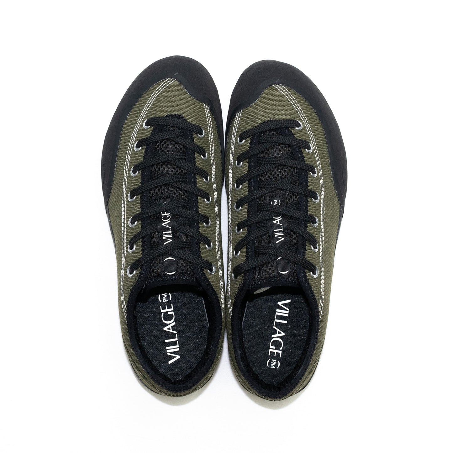 VILLAGE 1:30 PM - BLACK/WHISPER WHITE