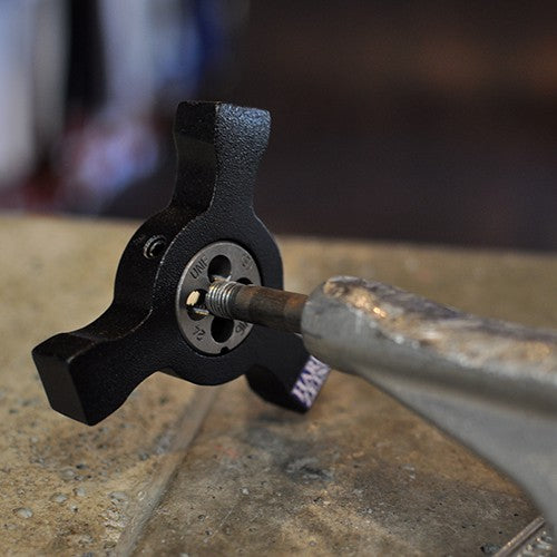 HARDZEISS AXEL RETHREADER