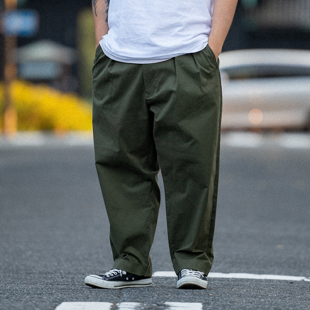 clumsy. Pictures パンツ VINTAGE 2 PLEATS CHINO - DEEP OLIVE 