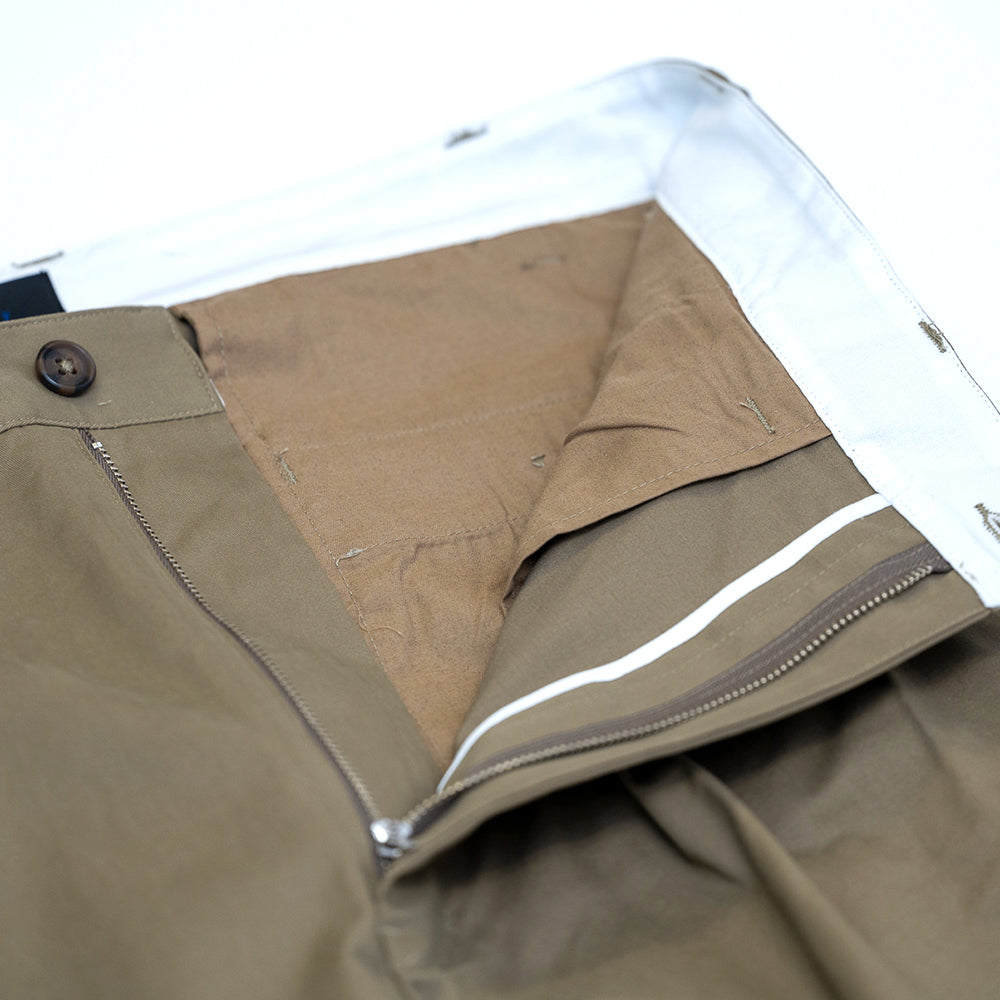 CLUMSY PICTURES VINTAGE 2 PLEATS CHINO - OLIVE BROWN